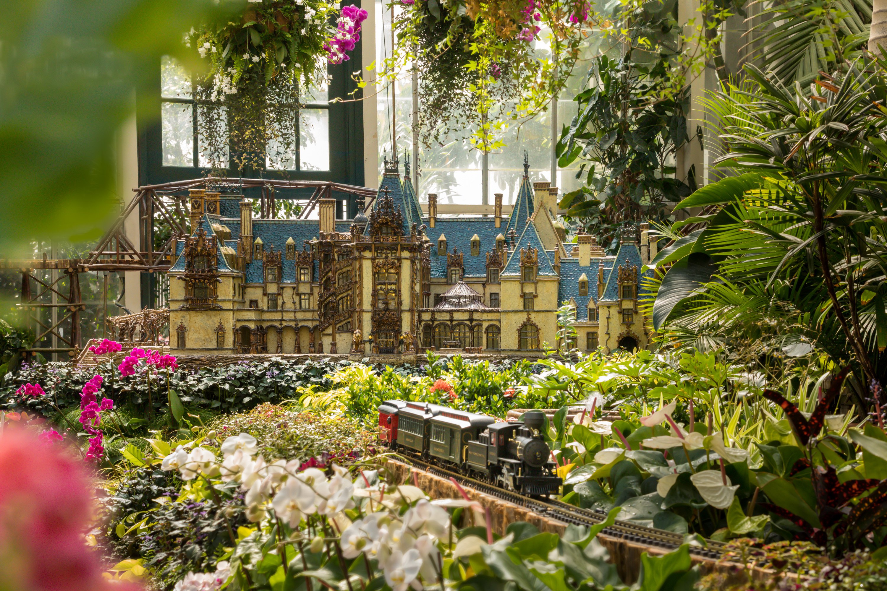 Biltmore Offers Model Rail Exhibits Smoky Mountain Living