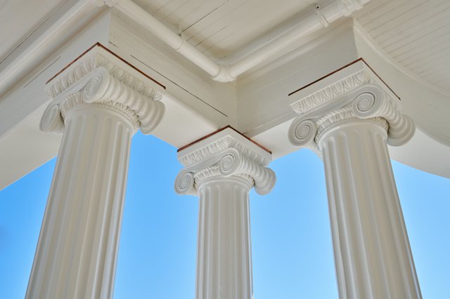 Front porch columns.jpg